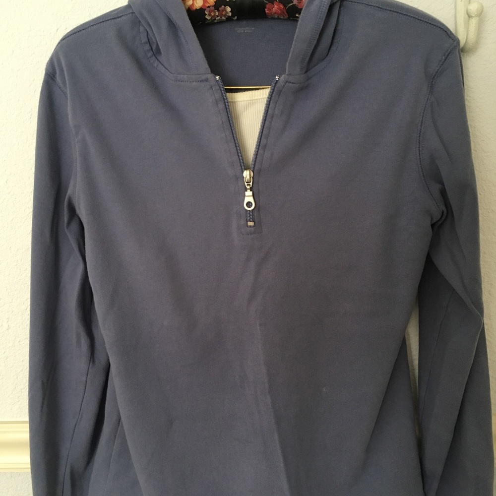 Layered look hoodie shirt